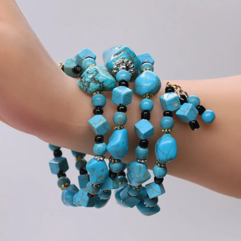 Memory wire Turquoise bracelet with gold and silver accents. - Picture 5 of 5